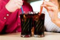 91免费版黄片儀小課堂：喝碳酸飲料會導致骨質疏鬆嗎？  